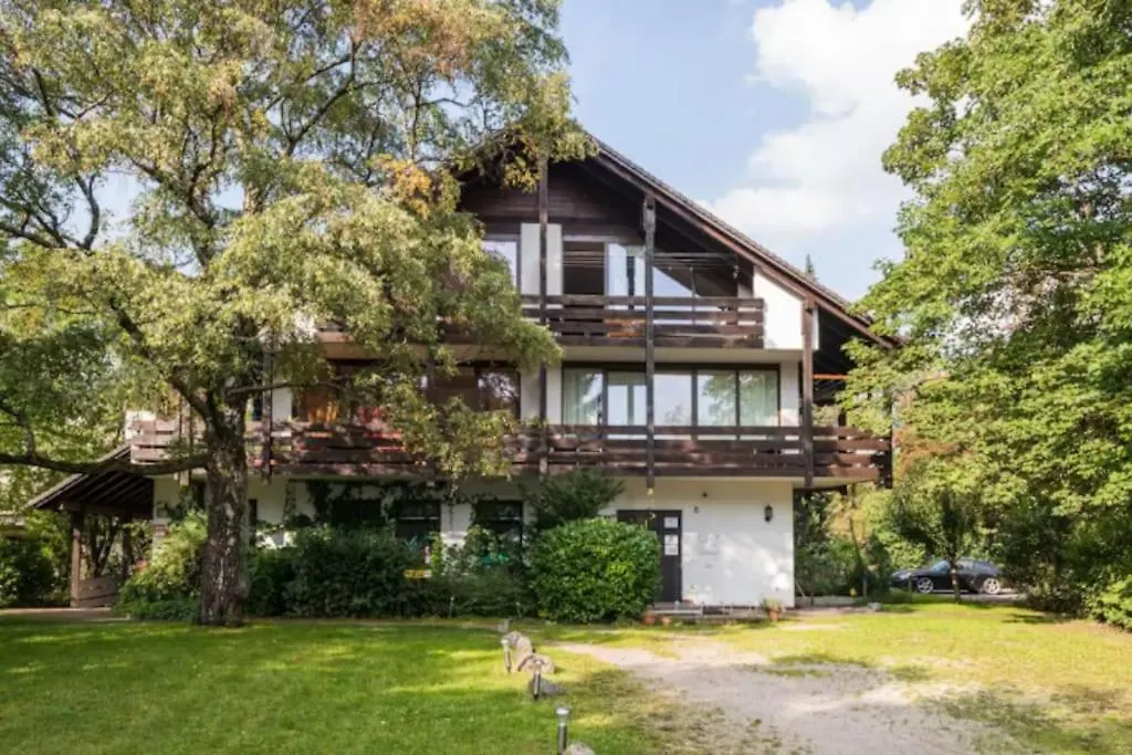 Flatista Homes - Garden House Munich 0*,  Germany