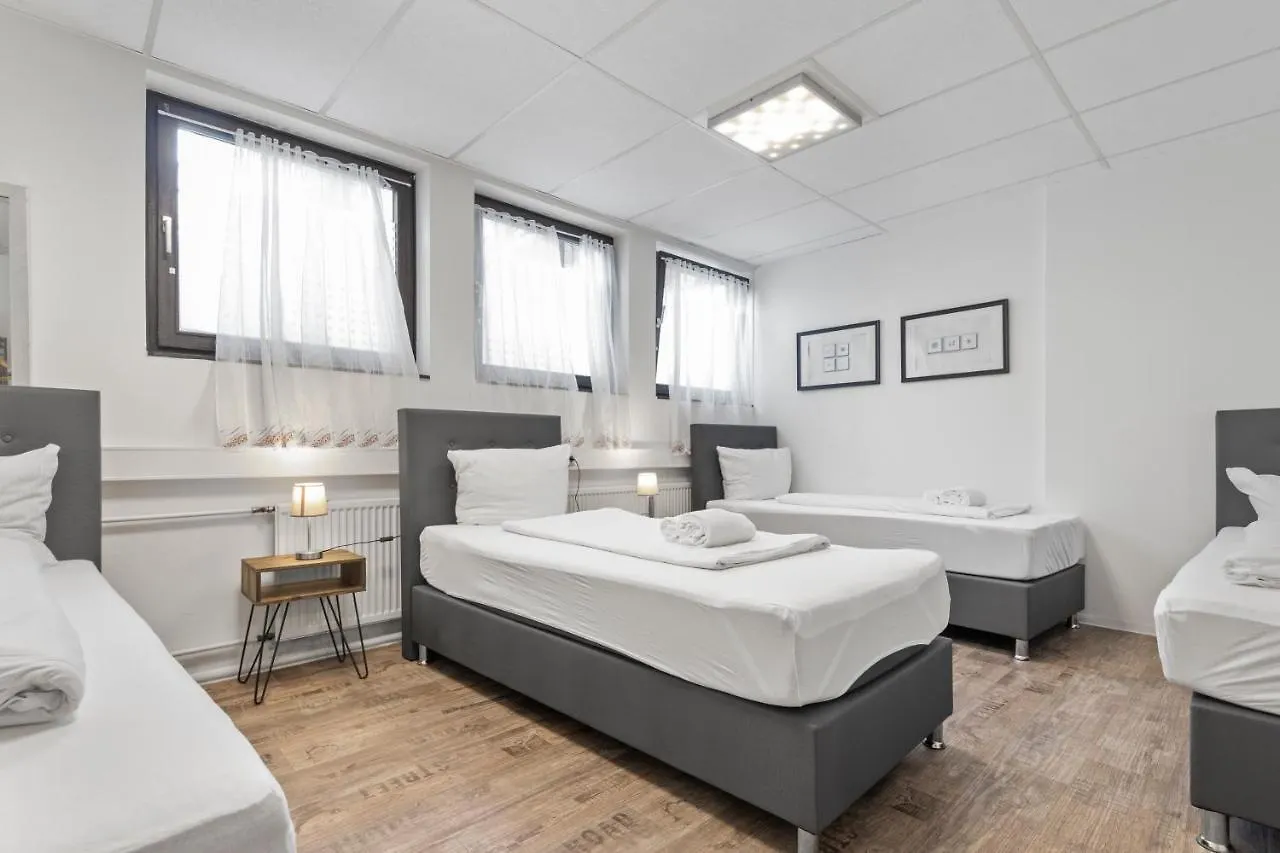 Flatista Homes - Garden House Munich 0*,  Germany