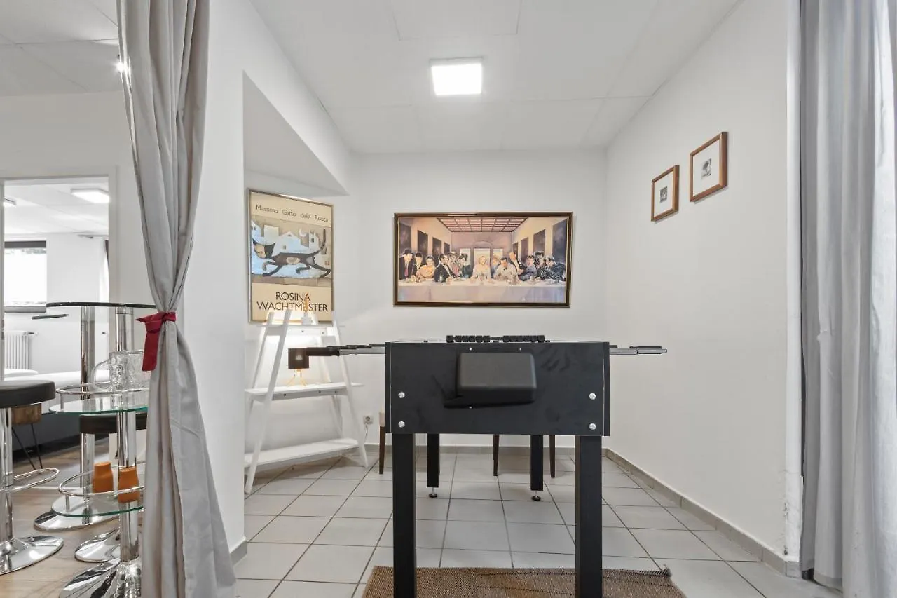Flatista Homes - Garden House Munich Germany